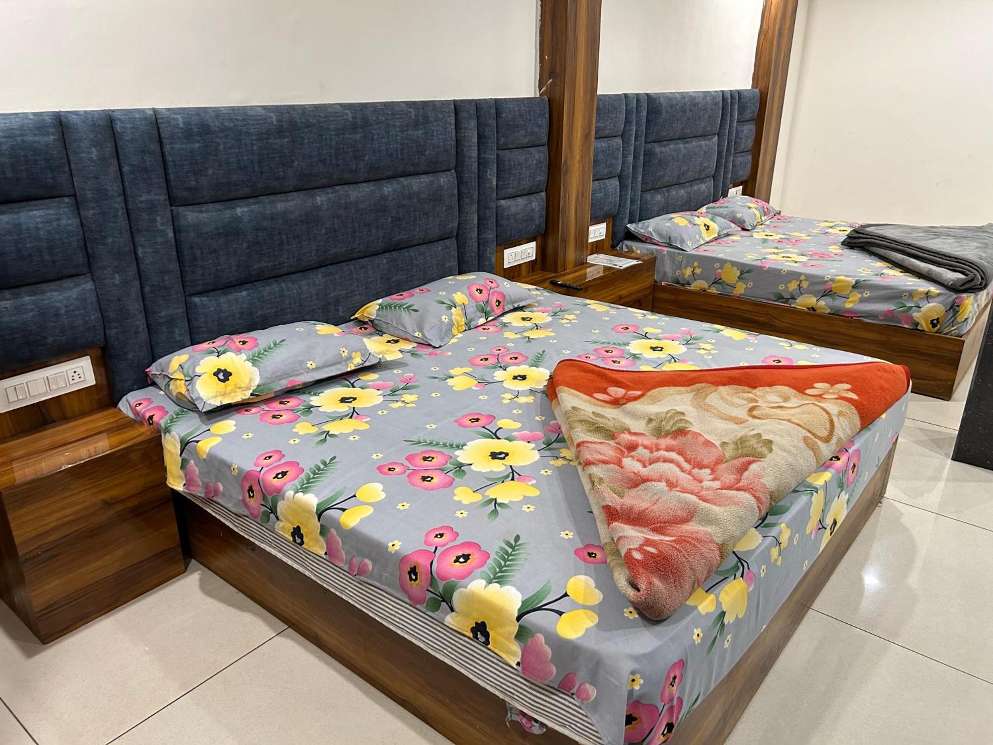 Hotel Divya Ришикеш Экстерьер фото
