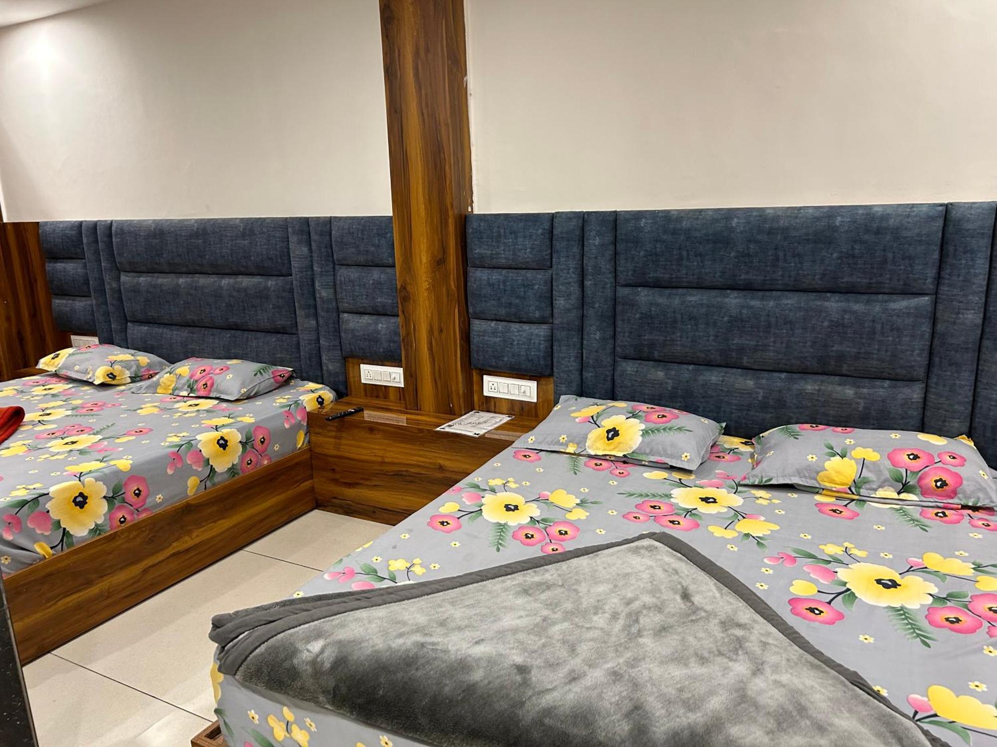 Hotel Divya Ришикеш Экстерьер фото